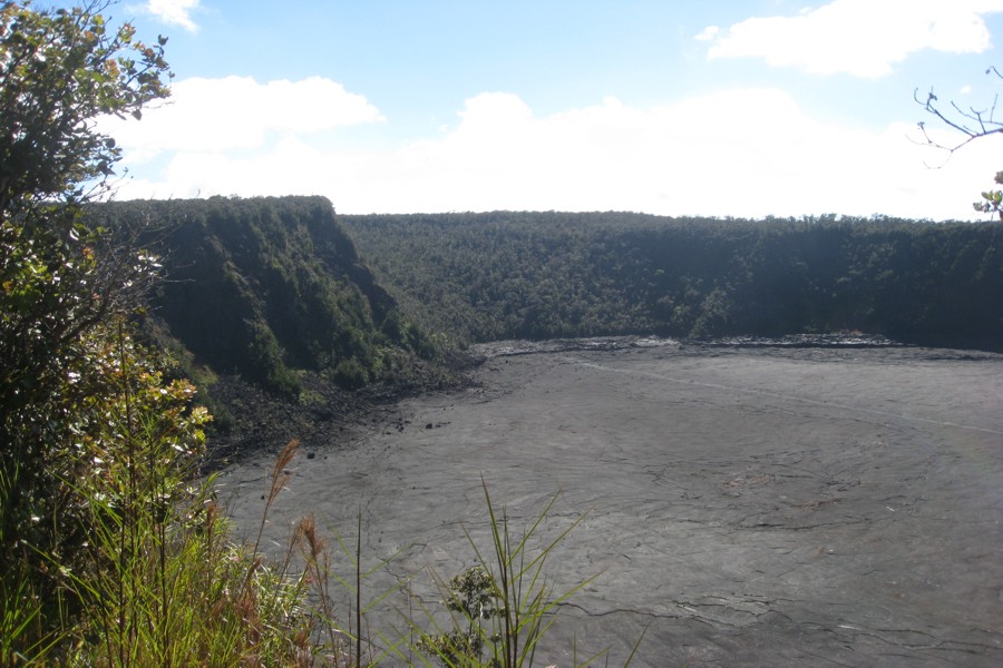 ../image/volcano - kilauea crater 2.jpg